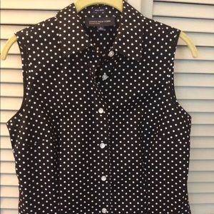 Jones New York B&W Polka Dot Sleeveless Buttondown